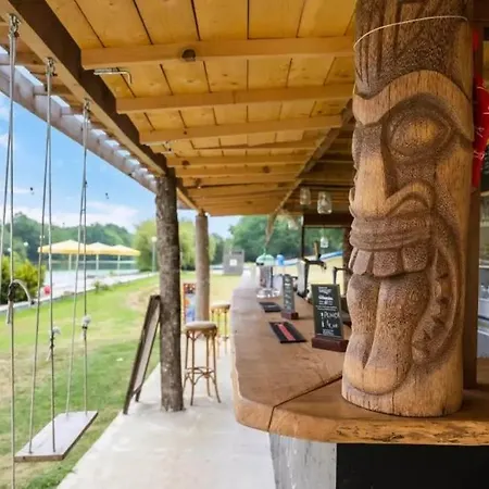 מלון Camping Les Lacs D'armagnac Bretagne-d'Armagnac